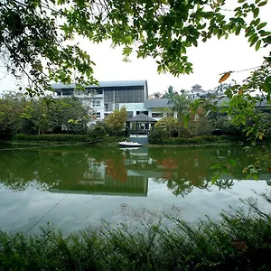 Resort Emerald Hills Club Kochi