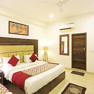 Hotel The Kiara Near Delhi Airport New Delhi